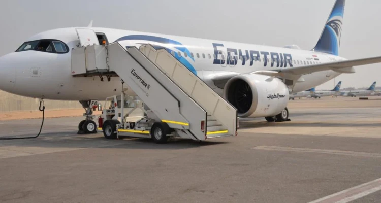 طائرة مصرية متجهة إلى موسكو تعود أدراجها بسبب تهديد برسالة: أخبار