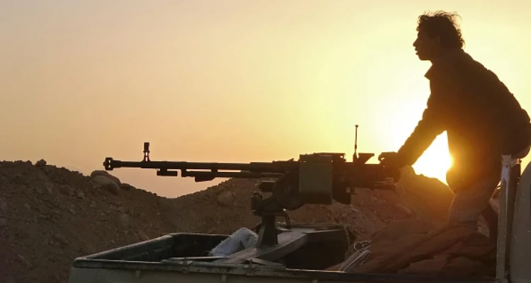 الجيش اليمني يعلن مقتل وإصابة 20 عنصراً من ميليشيا الحوثي جنوب مأرب