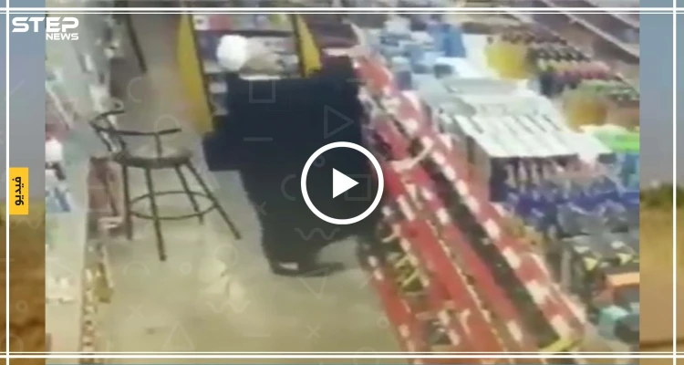 شاهد بالفيديو || شيخ إيراني يسرق بخفة يد علبة "التونا" من سوبرماركت !!!????