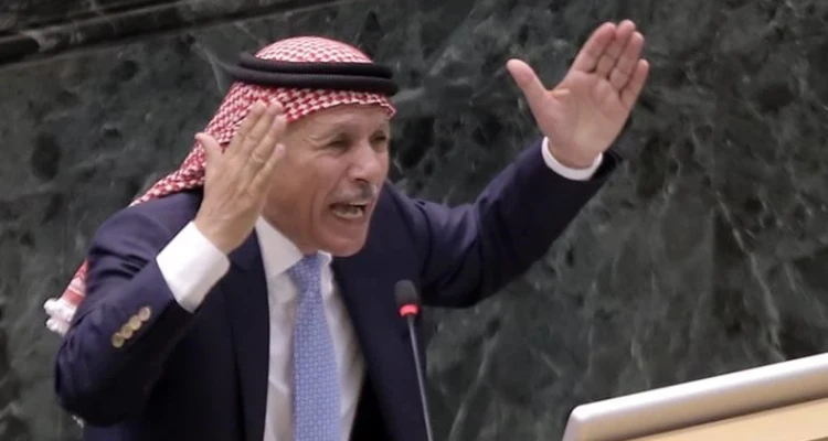 نواب أردنيون يتحدثون عن "انقلاب" ورئيس الوزراء يرفض الأمر
