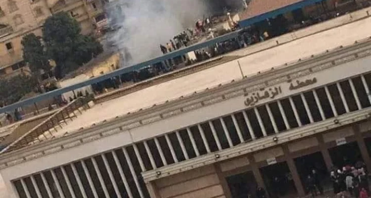 حريق هائل في محطة قطار الزقازيق في مصر