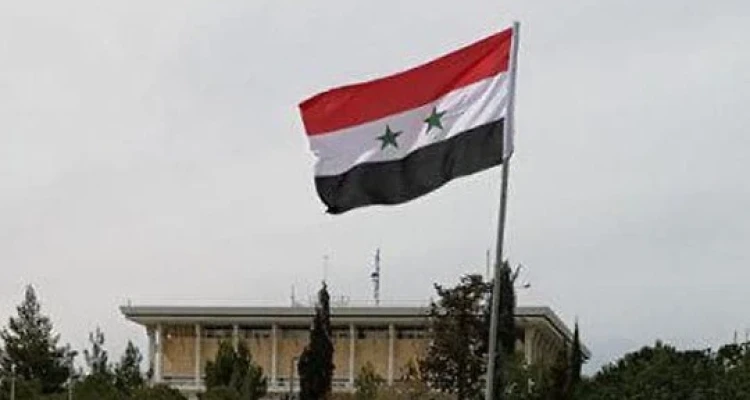 دولة خليجية تعلن أمراً متعلقاً بالنظام السوري.. وتتحدث عن إمكانية عقد اتفاق سلام مع إسرائيل