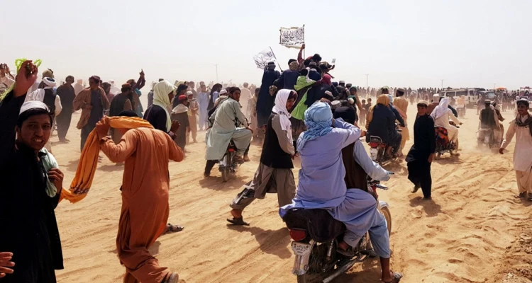 بالفيديو|| طالبان تعثر على صواريخ باليستية يمكنها حمل شحنة نووية في منطقة أرّقتها