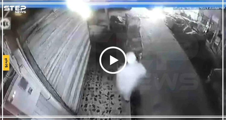 بالفيديو|| هروب ملالي إيران أمام أحذية متظاهري العراق في محافظة بابل