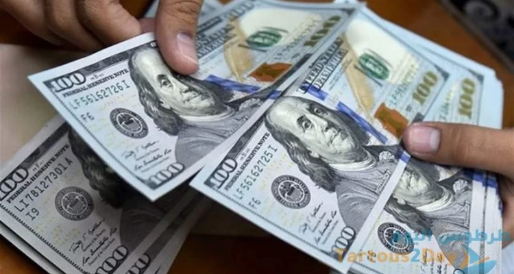 العثور على مئات آلاف الدولارات المزورة في مناطق سيطرة "قسد" وتوقيف عشرات المتورطين