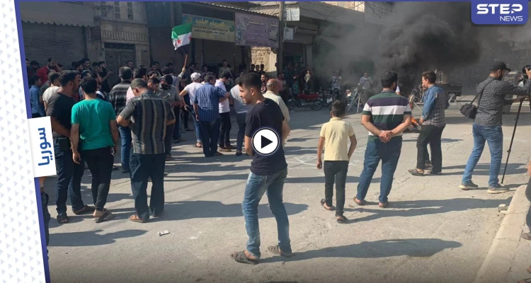 بالفيديو|| مظاهرات ضد شركة الكهرباء التركية شرق حلب، وبتوجيه تركي المساعدات الإنسانية إلى قرى التركمان فقط
