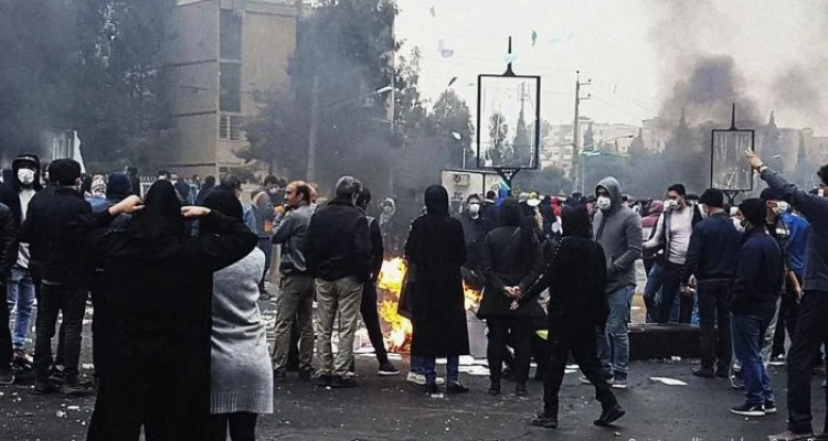 احتجاجات في طهران من ذوي ضحايا الطائرة الأوكرانية
