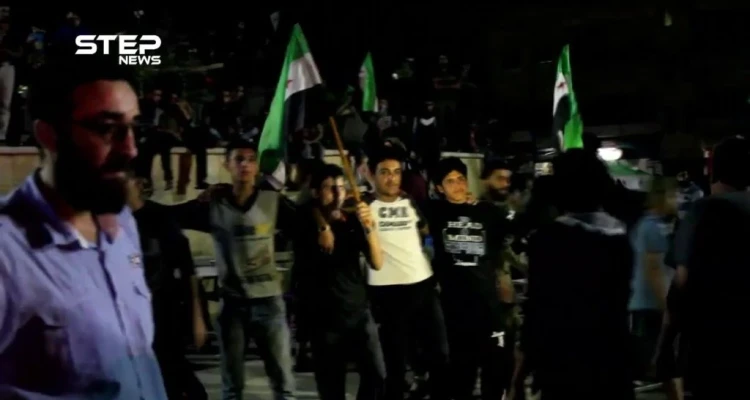 مظاهرة ليلية بمدينة عفرين شمال حلب طالبت بوقف العدوان الروسي