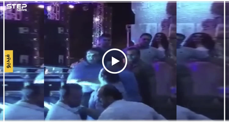 شاهد بالفيديو|| ما فعله عناصر الأمن بحيدرة سليمان عند محاولته تقبيل حسين الديك بحفلٍ غنائي