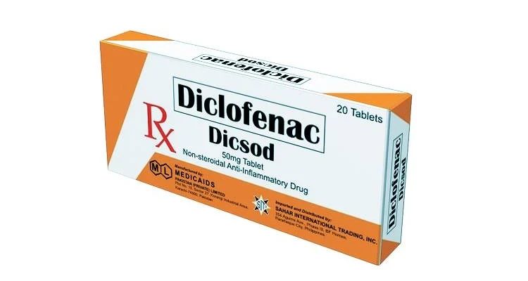 تعرّف على مخاطر وتأثيرات ديكلوفيناك Diclofenac الأكثر شيوعًا بين الناس
