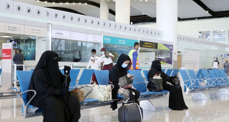 السعودية تضع شروطاً للسفر على مواطنيها ابتداءً من الشهر القادم