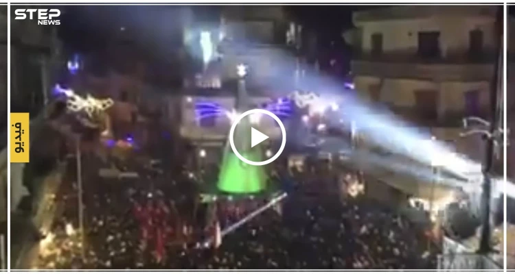 بالفيديو|| موالو النظام السوري بحلب يحتفلون بذكرى تهجير حلب الشرقية .. وينيرون شجرة الميلاد!