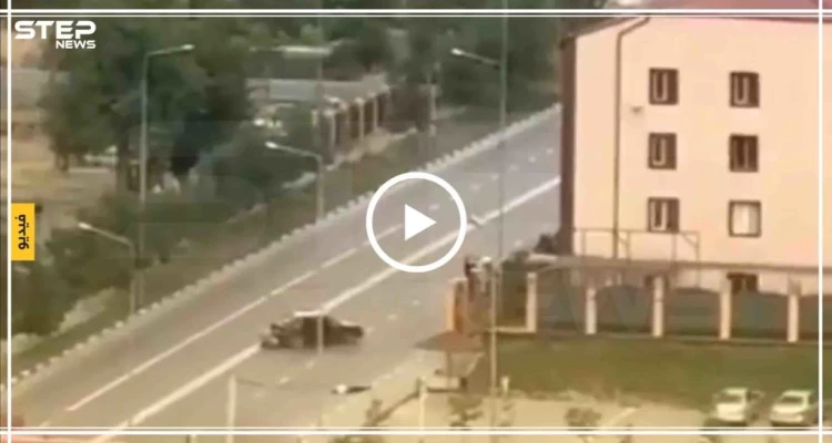 بالفيديو .. أحد عناصر "داعش" يهاجم مقر الرئيس الشيشاني في غروني !!