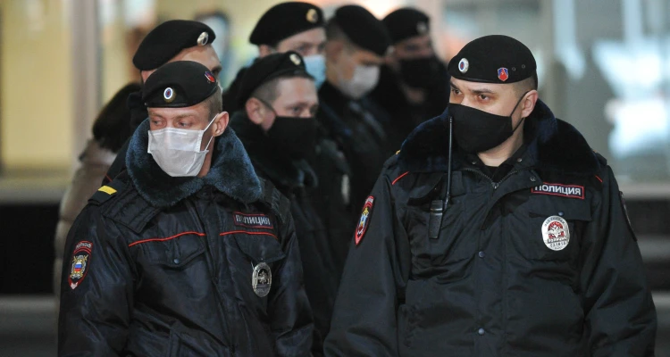  روسيا تعتقل 19 شخصاً بتهمة التخطيط لأعمال "إرهابية"