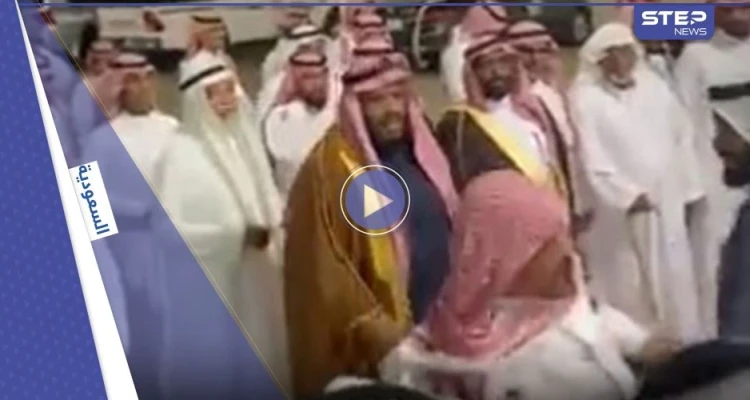 بالفيديو|| شاب يصفع رجل مسن ويسقطه أرضاً في السعودية والسلطات تتحرك