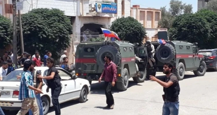 حصري: الروس يضغطون على أبناء طفس مجددًا للقتال في إدلب.. والأخير يرفض بقوّة
