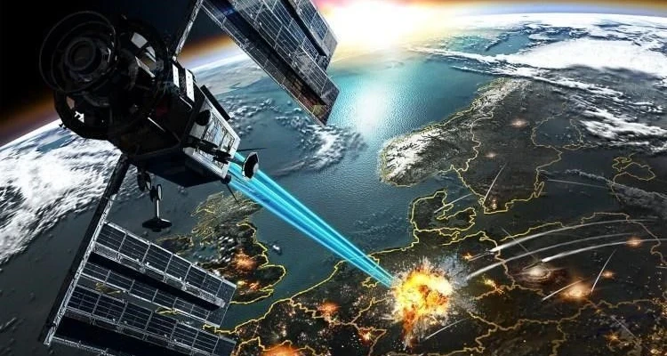 فرنسا ترسل 3 أقمار صناعية عسكرية لا يمكن رصدها ستوفر لها قدرات لا محدودة