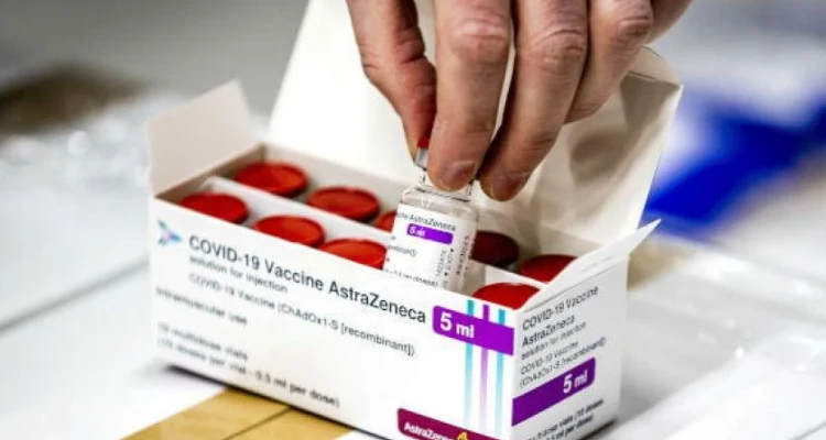 وفاة 7 أشخاص من متلقي لقاح أسترازينيكا في بريطانيا بجلطات في الدم
