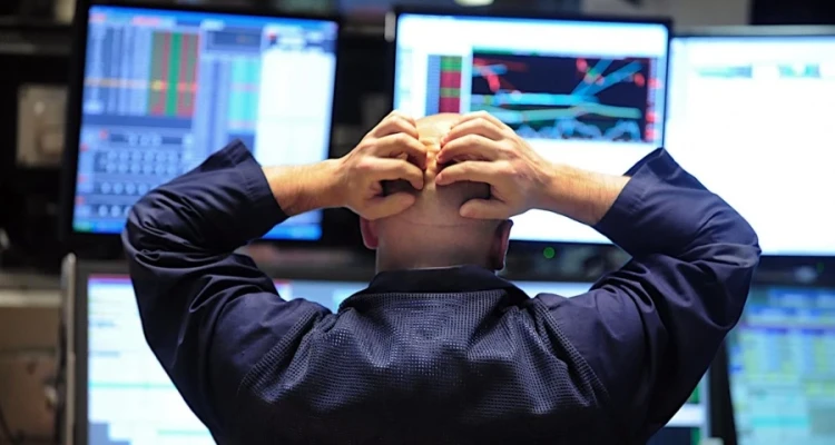 البنك الدولي يكشف عن أسوأ انهيار اقتصادي بالعالم ضمن دولة عربية بالشرق الأوسط ويحذّر
