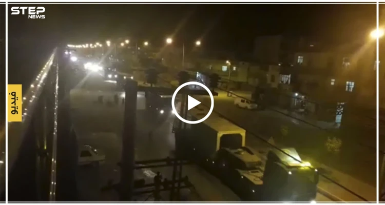 شاحنات تركية تحمل دشم وجدران اسمنتية تتجه نحو الأراضي السورية مروراً بمدينة أقجة قلعة التركية