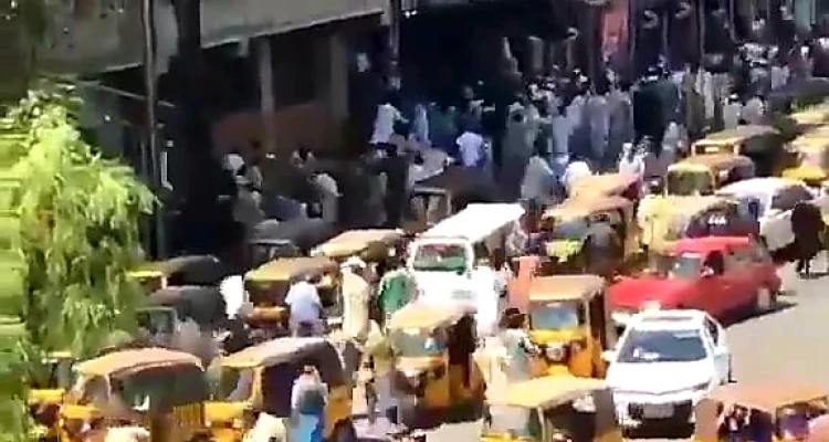 بالفيديو|| شاهد كيف تعاملت طالبان مع أول مظاهرات مناهضة لحكمها في جلال آباد