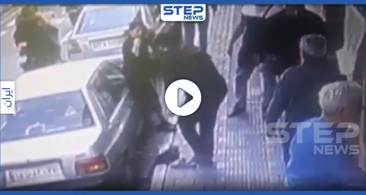 بالفيديو|| كانوا يعيبونها على "داعش".. أحد شبيحة النظام الإيراني يعتدي بالضرب على امرأة بسبب حجابها