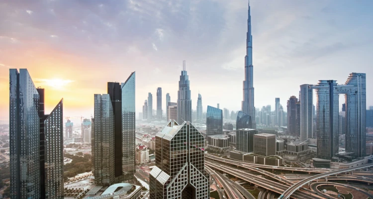 الإمارات تعلن تحديث منظومة الإقامة وتطرح 5 أنواع إقامات جديدة
