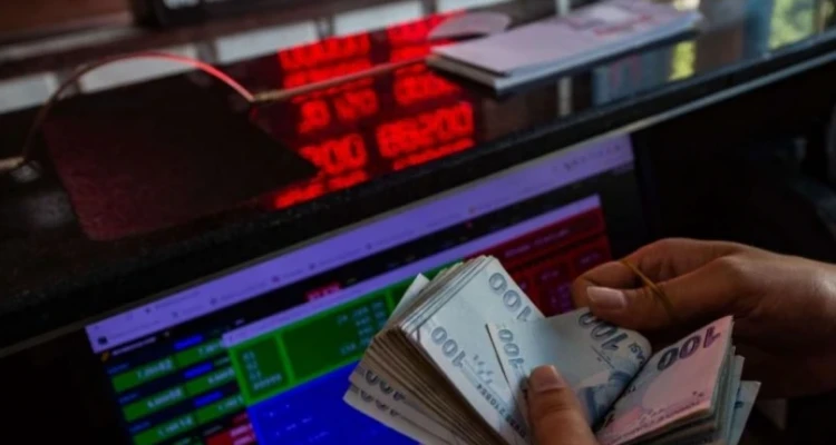 الليرة التركية تهبط إلى سعر جديد وسط تخوّف من قرار المركزي التركي القادم