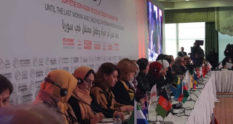 مؤتمر دولي بإسطنبول يُطالب بـ الإفراج عن المعتقلات في سوريا