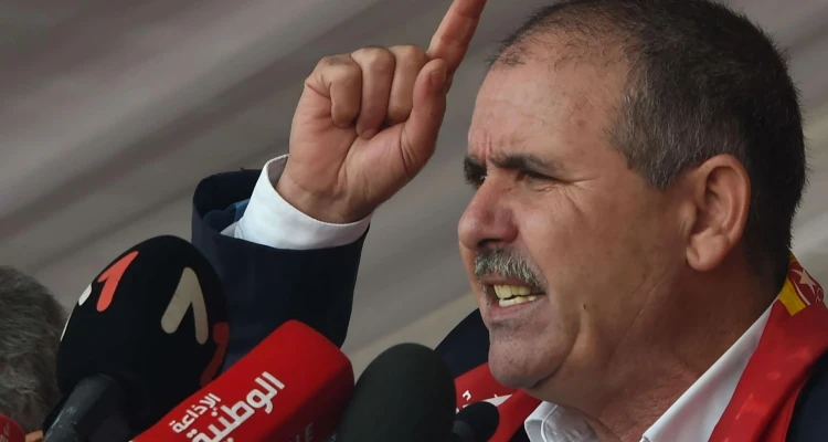 اتحاد الشغل التونسي يدعو إلى حوارٍ وطني لا يشارك فيه الرئيس سعيد