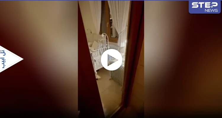 بالفيديو|| نتنياهو "الابن" يستعين بـ "رضيع في المهد" لمهاجمة محتجين ضد والده
