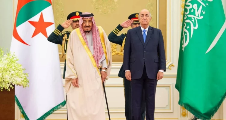 رسالة من الملك السعودي سلمان بن عبدالعزيز إلى الرئيس الجزائري.. ما مضمونها