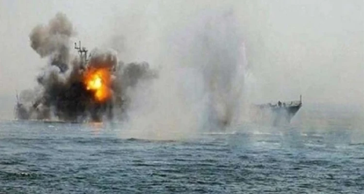 إحباط عملية بزورق مفخخ في البحر الأحمر.. إليك الجهة المنفذة للهجوم