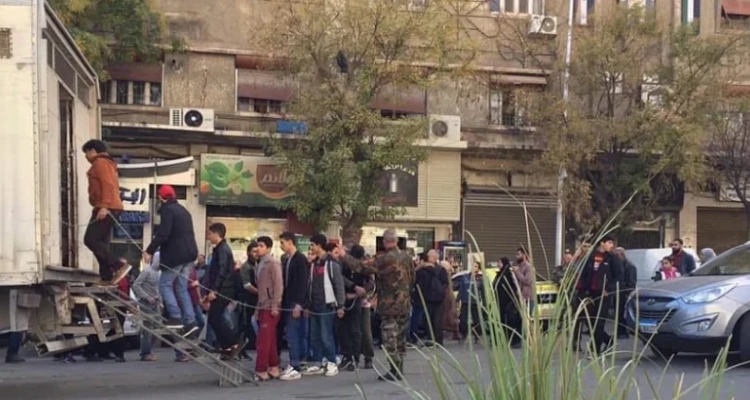 شبانُ المصالحات .. عبيدٌ مصفدة في سوقِ نخاسة الأسد
