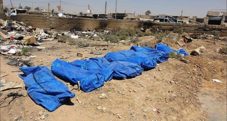 قوات النظام تكشف عن مقبرتين جماعيتين بالقرب من الميادين شرقي دير الزور!!