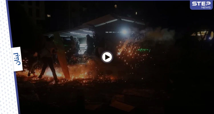 بالفيديو | مواجهات دامية أمام منزل وزير الداخلية المتهم بعرقلة التحقيق بانفجار مرفأ بيروت
