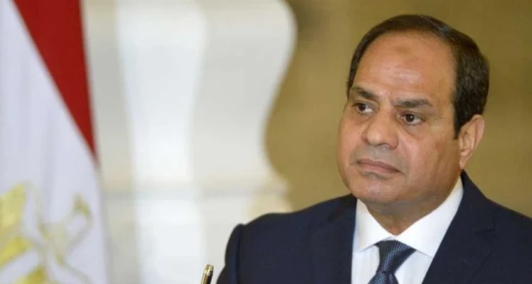 السيسي يعطي أمراً بخصوص السفينة العالقة بقناة السويس