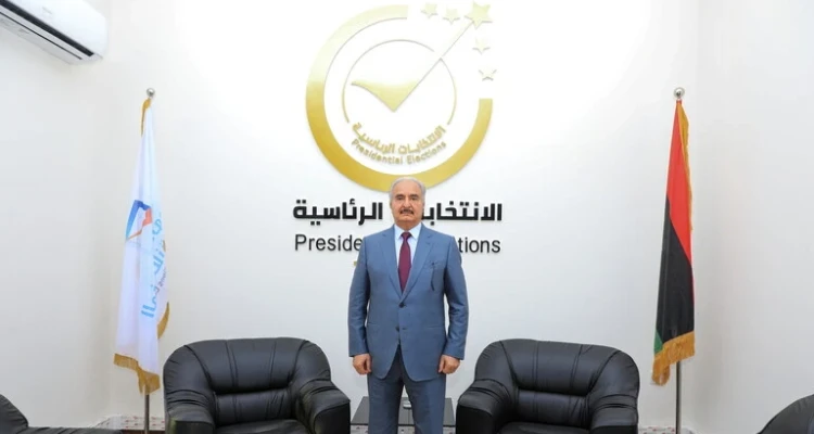 محكمة ليبية تحسم الجدل بشأن مشاركة حفتر بانتخابات الرئاسة