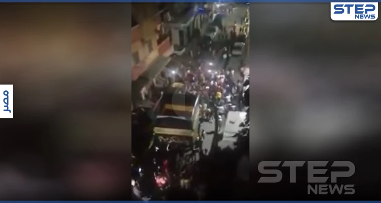 فيديو || بأول أيام رمضان.. مسيرة بمجسم الكعبة تثير الجدل في مصر
