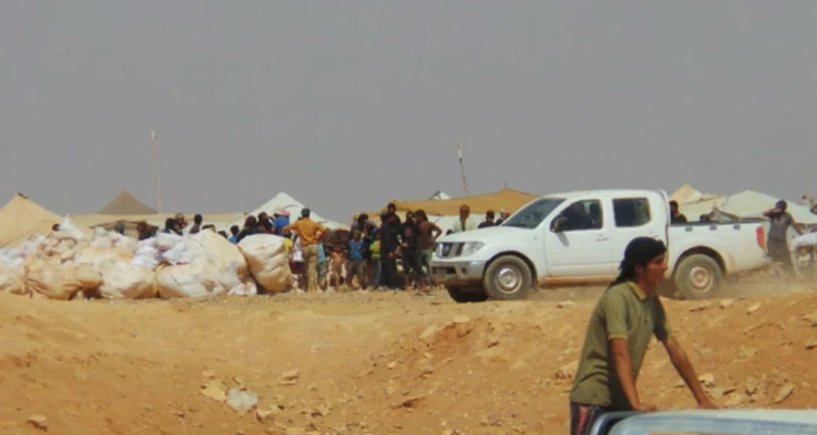 مع بدء خروج بعض من أهالي الركبان.. نظام الأسد لا يفي بالوعود