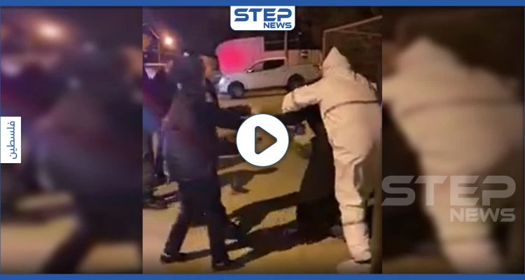 بالفيديو|| سيدة فلسطينية تحاجر طاقمًا طبيًا خلال محاولتهم أخذها للحجر الصحي