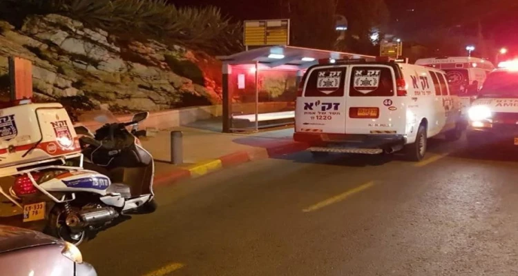 بالفيديو|| لحظة اعتقال فلسطيني نفّذ عملية دهس ضد جندي إسرائيلي برام الله