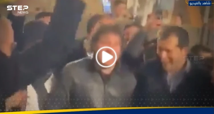 الرئيس الأرجنتيني يشارك المستوطنين في رقصات "استفزازية" أمام حائط البراق في القدس (فيديو)