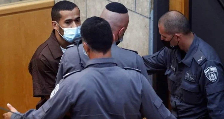 محكمة الصلح تصدر قراراً بشأن الأسيرين الفلسطينيين.. ومحامي انفيعات يكشف تفاصيلاً جديدة
