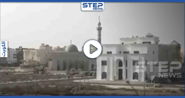 بالفيديو || "صلّوا في رحالكم"..مؤذن يجهش بالبكاء في الكويت خلال أذان صلاة الجمعة
