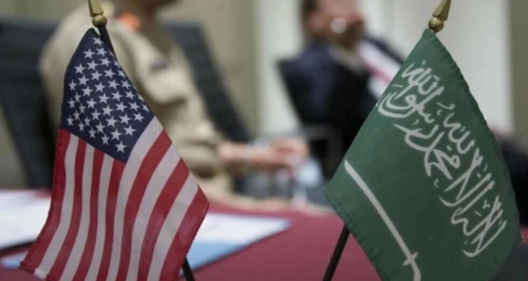 السفارة الأمريكية في الرياض تصدر بياناً حول استهداف الحوثيين مطار الملك عبد الله