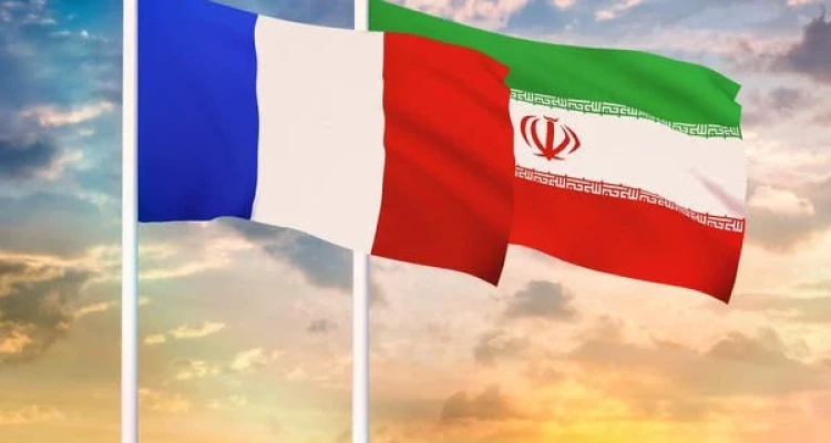 وزير الخارجية الفرنسي يطالب نظيره الإيراني بتبني هذا الأمر