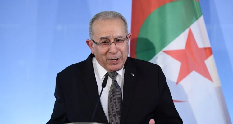 بعد تسلمه مهامه.. لعمامرة يطالب بتحرير الجولان وهذا ما قاله عن فلسطين وليبيا