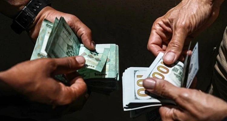 دولار السوق السوداء يسجل ارتفاعاً قياسياً