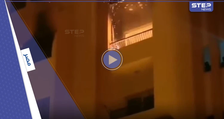 بالفيديو|| بطريقة بطولية ومذهلة شاب ينقذ رضيع بعد محاصرة النار له كاد أن يفقد حياته